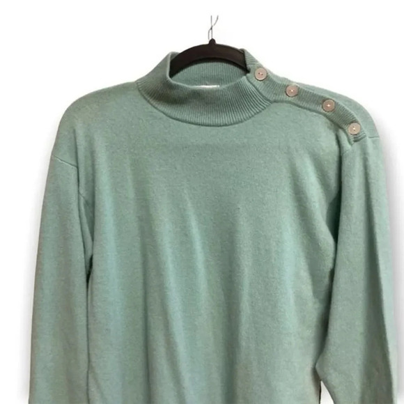 PRECIOUS FIBERS Mint Green 100% Cashmere Button Embellishment Small Sweater - Picture 5 of 6